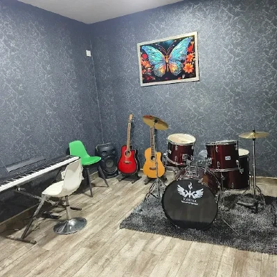 iPley Music Academy in Delhi